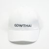หมวกแบรนด์สีขาวล้วน